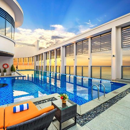 Luxury Apartment - Rooftop Swimming Pool - Beach Front - Hinata Apartment Da Nang Eksteriør billede