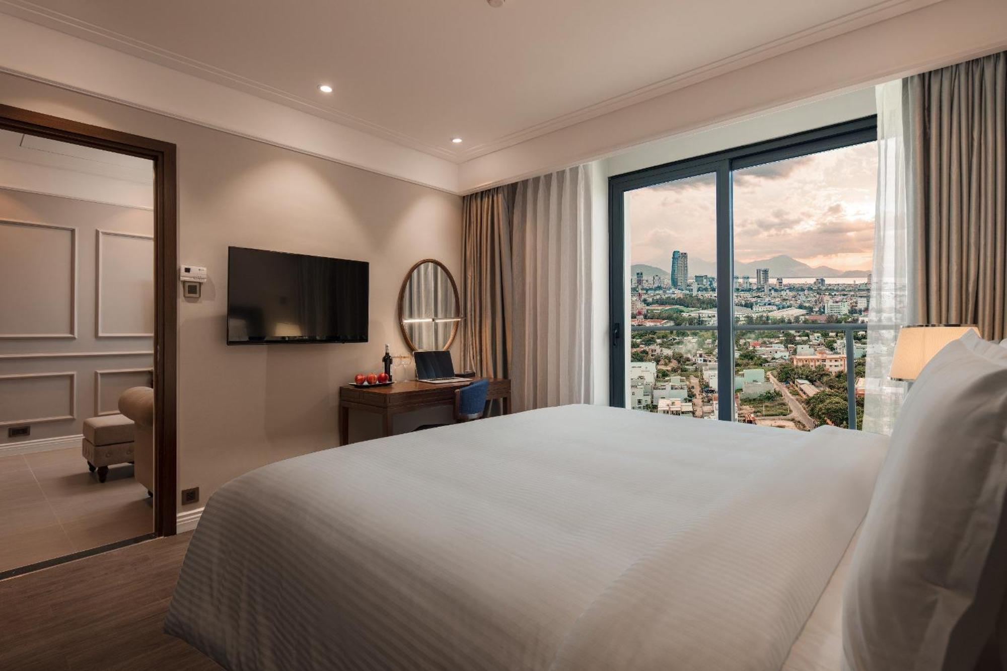 Luxury Apartment - Rooftop Swimming Pool - Beach Front - Hinata Apartment Da Nang Eksteriør billede