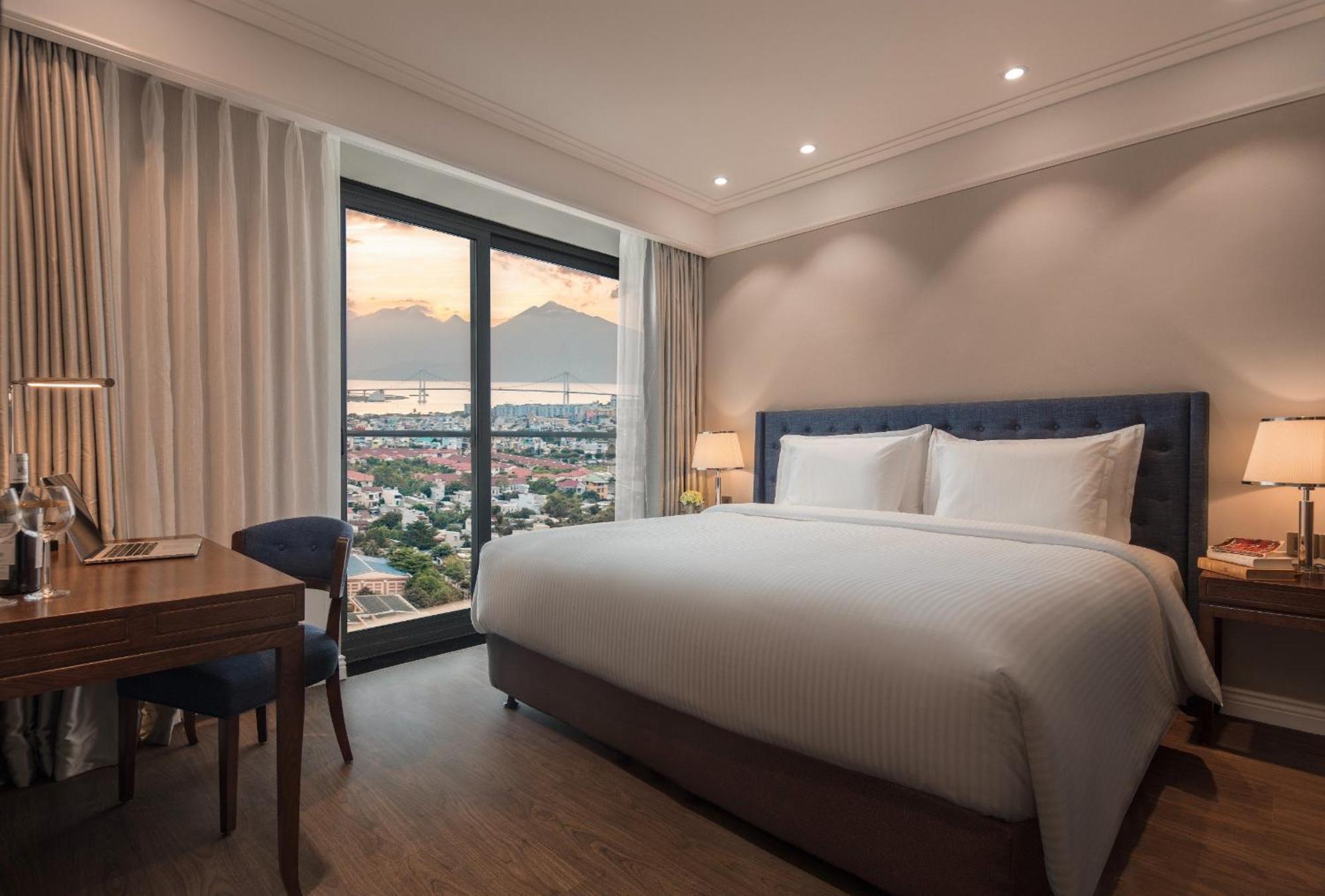 Luxury Apartment - Rooftop Swimming Pool - Beach Front - Hinata Apartment Da Nang Eksteriør billede