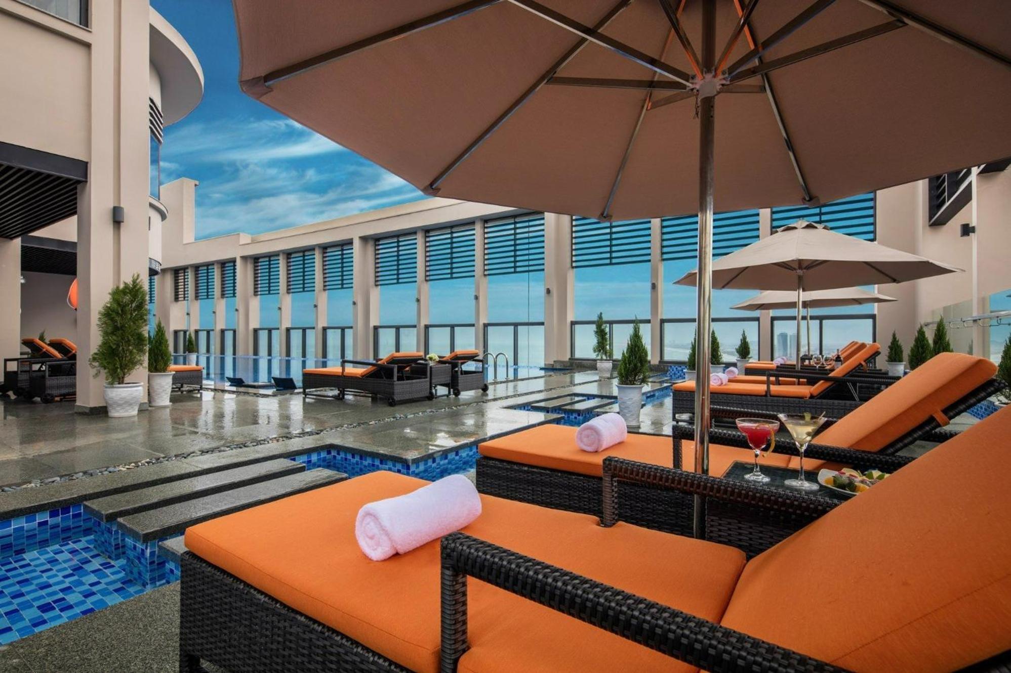 Luxury Apartment - Rooftop Swimming Pool - Beach Front - Hinata Apartment Da Nang Eksteriør billede